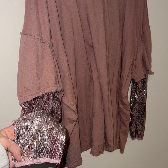 Free People Nellie Twofer Pink Oversized Top with Sequin Sleeves size large - Picture 4 of 6